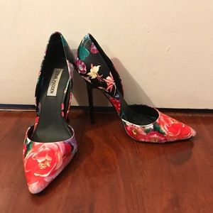Steve Madden Pumps